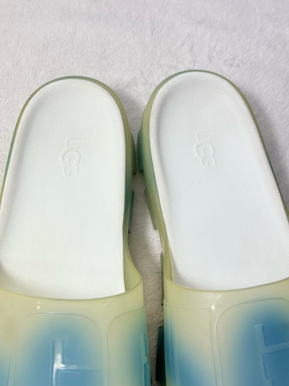 UGG Jella Clear Watercolor Slide, Cloudy Sky Sandals size 10B - Picture 10 of 13